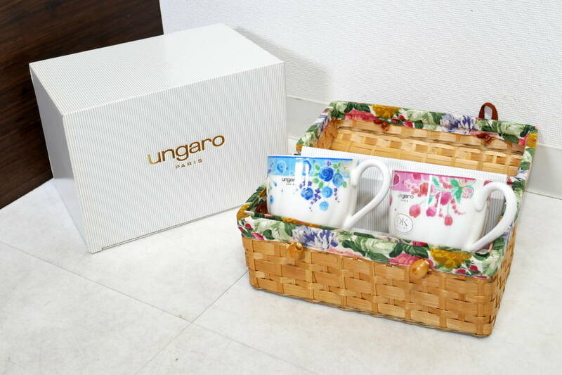 ▲(R601-E11)前畑陶器 ungaro ウンガロ フラワー ペアカップ バスケット付 ピンク系 ブルー系