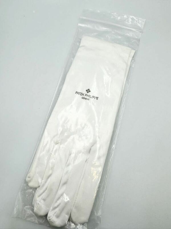 未使用品　正規品　パテックフィリップ　手袋　Mサイズ　ホワイト　グローブ　ノーチラス　ノベルティー　カラトラバ　時計　時計ケース