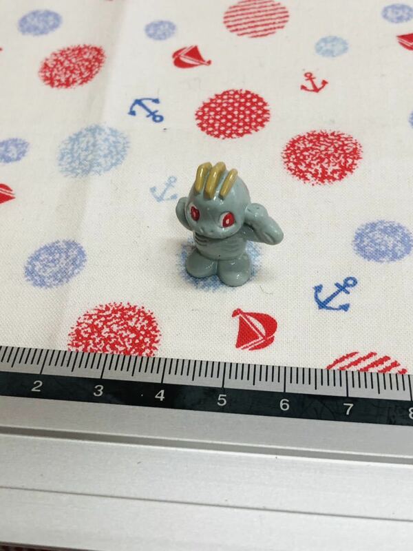 ポケモン ミニフィギュア ワンリキー