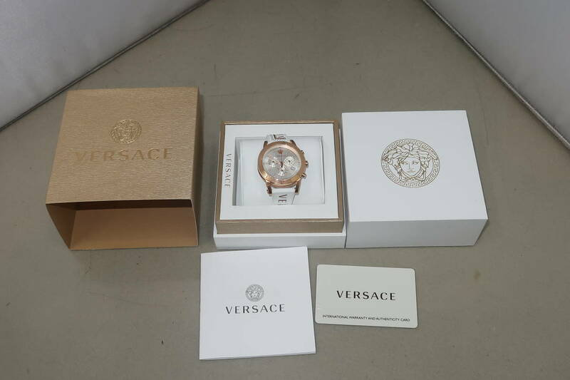未使用 VERSACE/ヴェルサーチェ SPORT TECH 腕時計 VELT01321 クォーツ メンズ腕時計