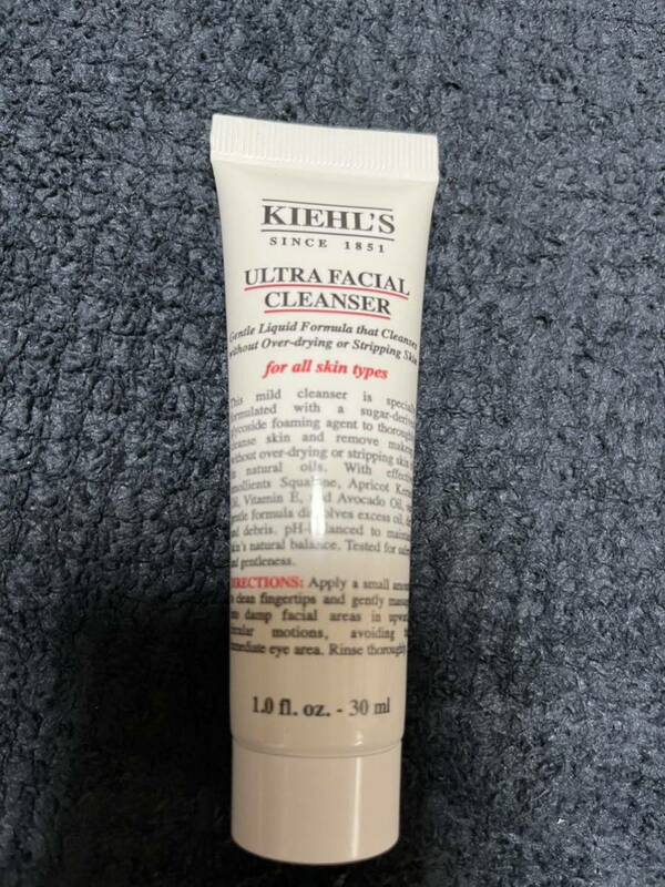 キールズ KIEHLS クレンザー 30ml 未使用品　all skin types