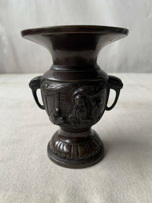 旧家蔵出し品 デザインが素敵な銅製花入れ 花器花瓶茶道具古道具古物骨董古美術アンティークビンテージインテリアディスプレイコレクション