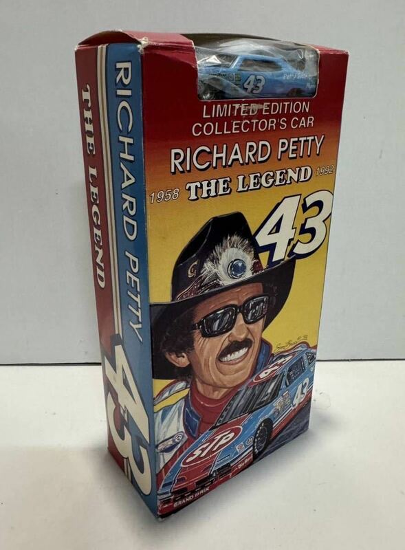 リチャードペティー 限定版 コレクターズカー&VHS 92' ファン感謝ツアー ミニカー ピンバッチ ビデオテープ トレーディングカード