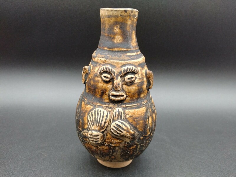 東南アジア タイ カンボジア 古陶器 黒褐釉 人面文瓶 クメール 【2-c】