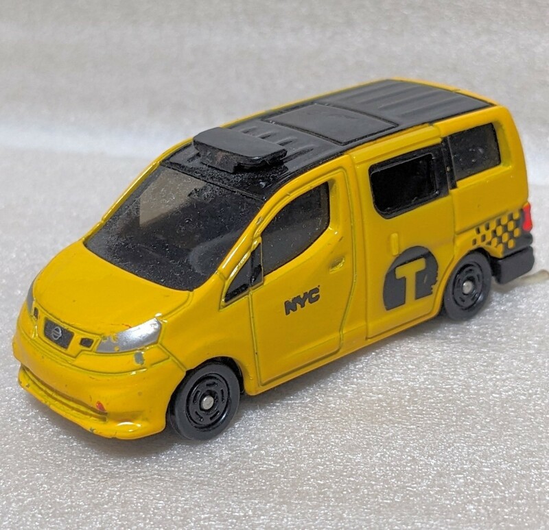トミカ 日産 NV200 タクシー同梱可 (送220～