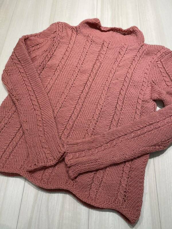 未使用 レディース ピンク系 セーター 約９号 ハンドメイド 手編み ニット　毛６０、アクリル４０％