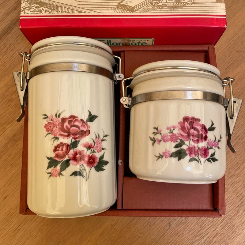 セラーメイト　丸型陶器密封容器　花柄　昭和レトロ 06012903