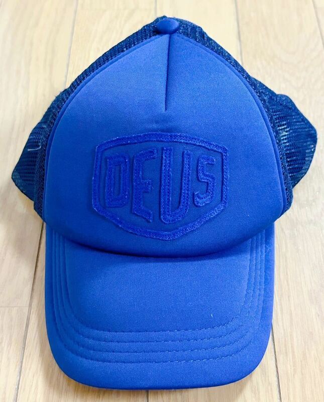 新品未使用品 デウス エクス マキナ Deus Ex Machina　RAISED SHIELD TRUCKER Cap メッシュキャップ ユニセックス