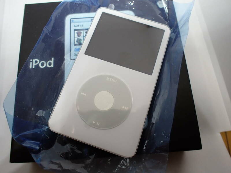 動作確認済み　iPod Classic 第5世代 MA002J/A　512GB大容量SD、新品バッテリー、外装交換済み　アイポッド　クラッシック