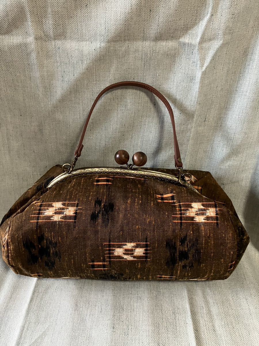 アンズルーム★ハンドメイド★コロンと可愛い　がま口　バッグ★ハンドバッグ★カバン★着物リメイク★茶系　絣