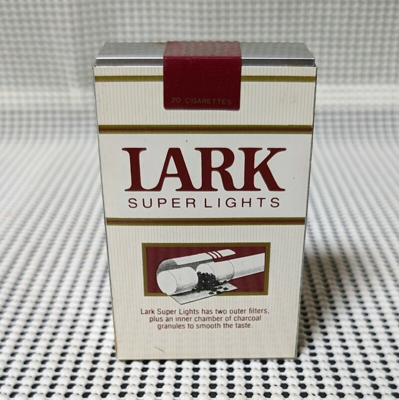 たばこ包装模型 自販機用模型 見本 たばこ タバコ LARK SUPERLIGHTSラークスーパーライト Made in USA 見本 ダミー サンプル モック 金属製