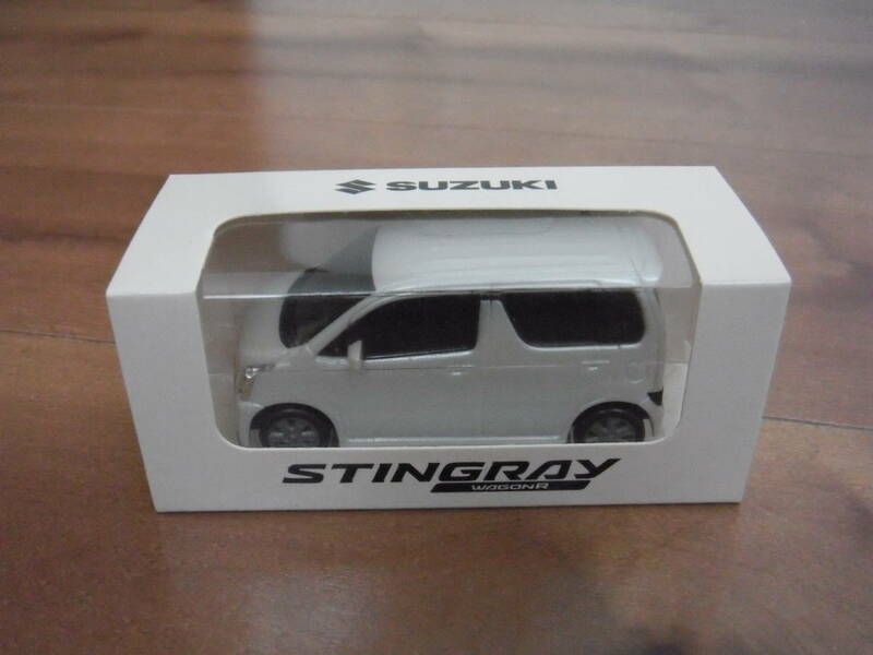 スズキ　ワゴンR　スティングレー　ミニカー　カラーサンプル　白　ホワイト　SUZUKI　WAGON R　STINGRAY