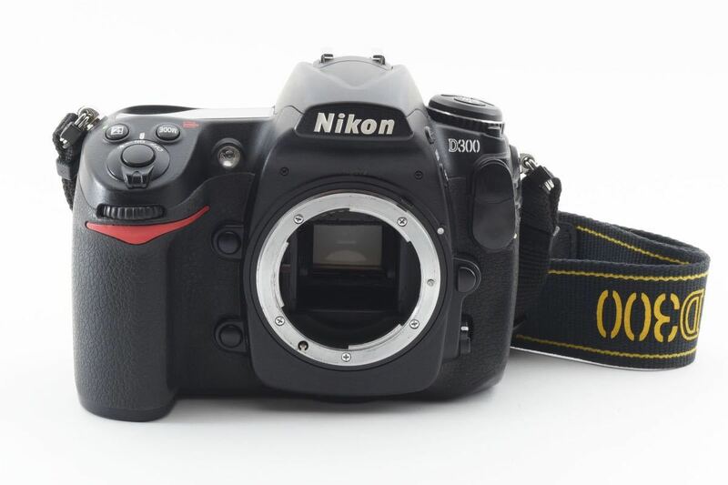 極上品＊ニコン Nikon D300 ボディ SDカード 付属品多数