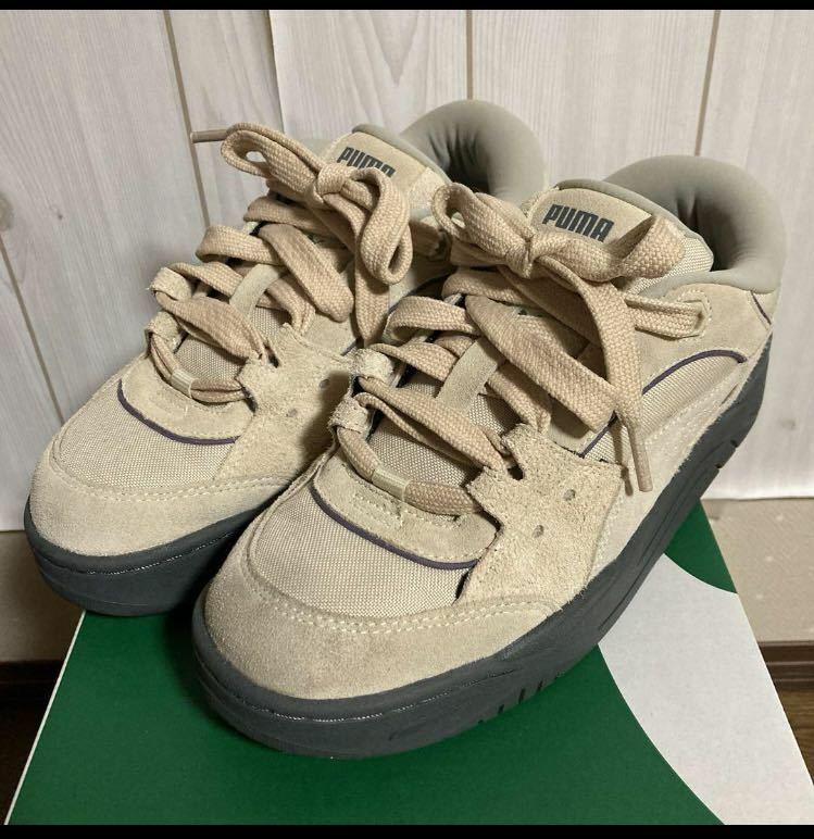 23年モデルPUMA SKATEBOARDING PUMA-180TONESスニーカーTALMOND-GRANOLA-COOL DARK GARY27cm