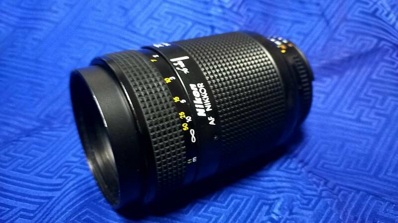 [C-25-6]Nikon AF NIKKOR 70-210mm 1:4-5.6 for NikonF[電子]　中古　レンズ内にチリゴミあり