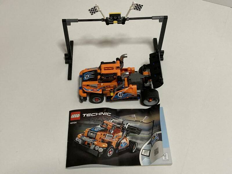 組立済　LEGO TECHNIC　レーシングトラック　42104 左側面のパーツ割れてます　レゴ　テクニック　車　パーツ取　キズ　汚れ　有　