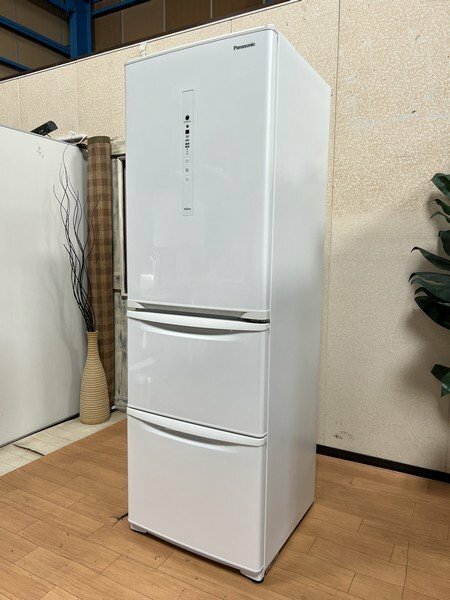 §綺麗【Panasonic パナソニック ノンフロン 3ドア冷凍冷蔵庫 NR-C370C-W 2020年購入 365L ピュアホワイト 右開き】P01099