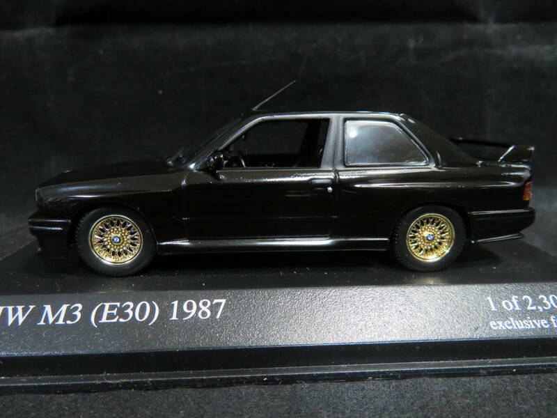 1/43　BMW　M3（E30）　1987　ブラック　ゴールドホイール　