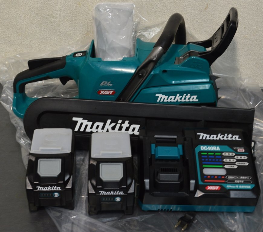【makita】マキタ 充電式チェーンソー400mm//BL4050F×2本+MUC019GZ3+充電器付//【中古品】バッテリ2本///【動作確認済】//(菅2208YO)