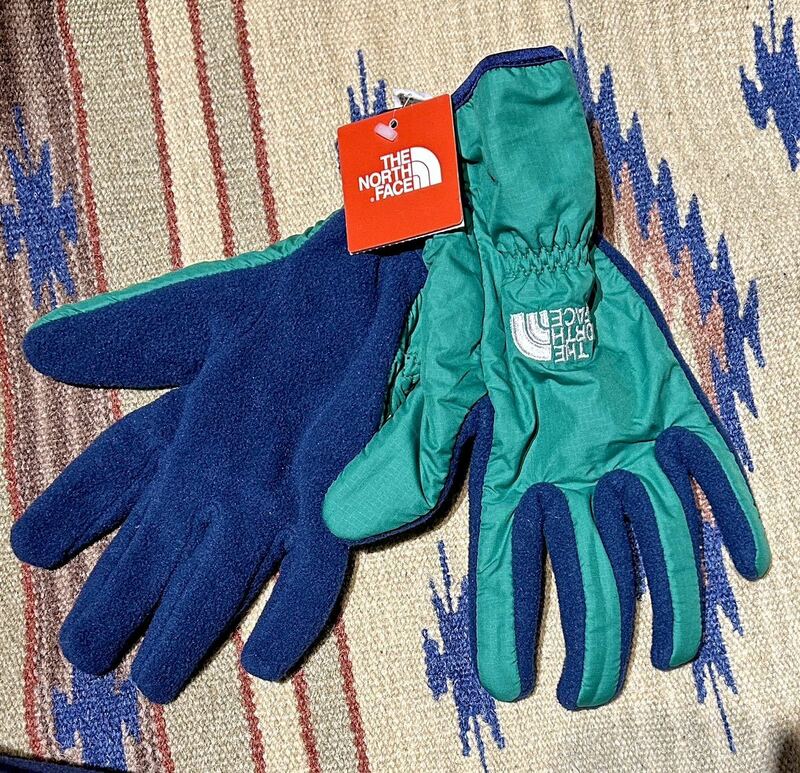 THE NORTH FACE(ザ・ノース・フェイス) Borealis Glove NN86024 緑色　PK パークグリーン Lサイズ　手袋 ボレアリス　グローブ