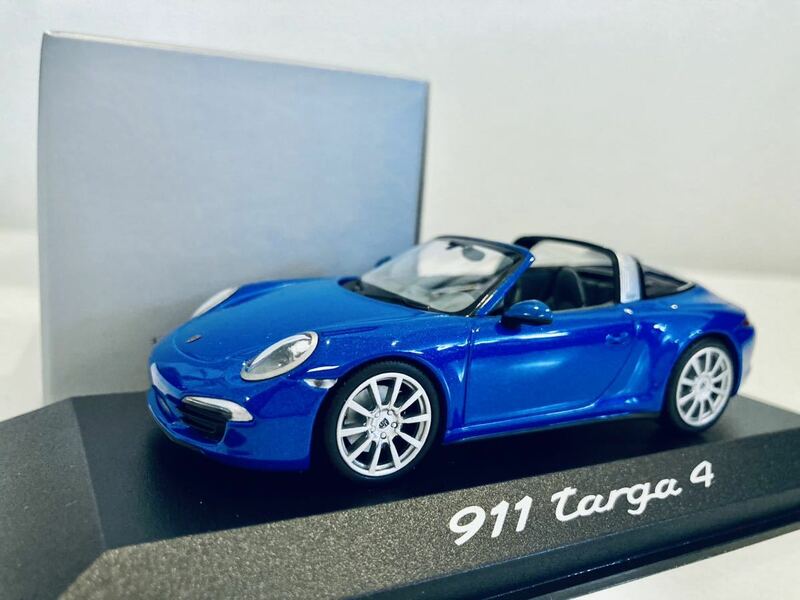 【送料無料】1/43 Porsche特注 Minichamps ポルシェ 911 タルガ 4 (991) 2013 Blue