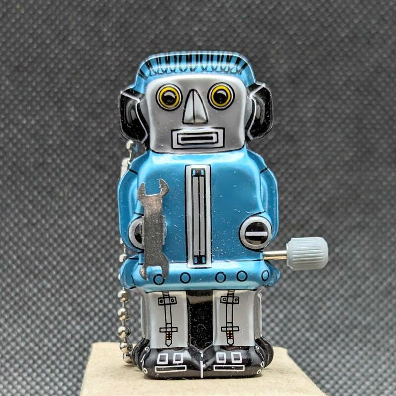 ◇未使用・美品◇歩くブリキ　ロボット　TIN TOY ZOOMER ROBOT　キーチェーン付き　日本製