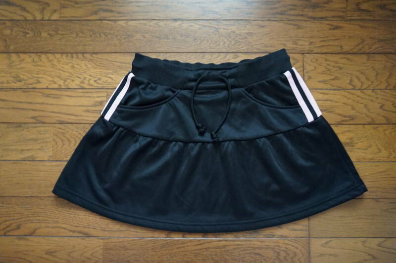 【 　adidas 　アディダス　 】 スカート　☆ 　XSサイズ 