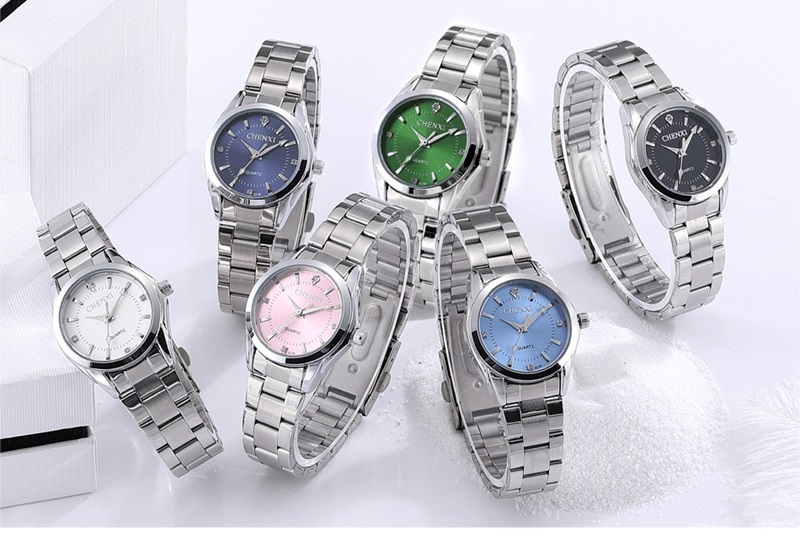 スタイリッシュ女性用腕時計（電池も新品）2個セット（お好きな色を２つお知らせくださ）＃B