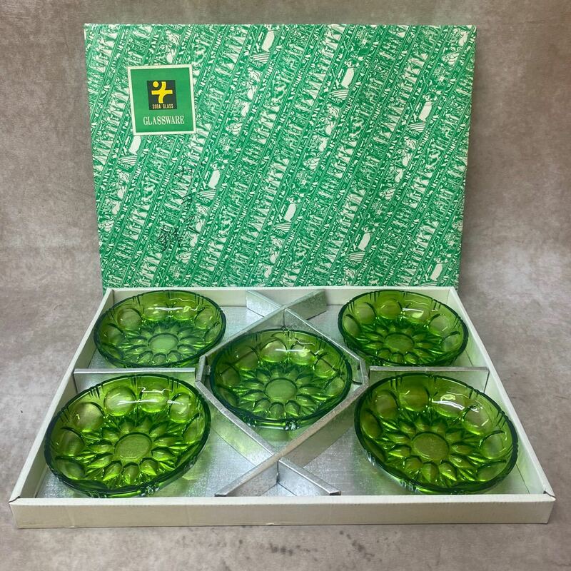 レトロ SOGA GLASS ガラス 鉢 ５点 薄い鉢 中皿 グリーン 緑 直径15cm 当時物 曽我 フルーツ皿