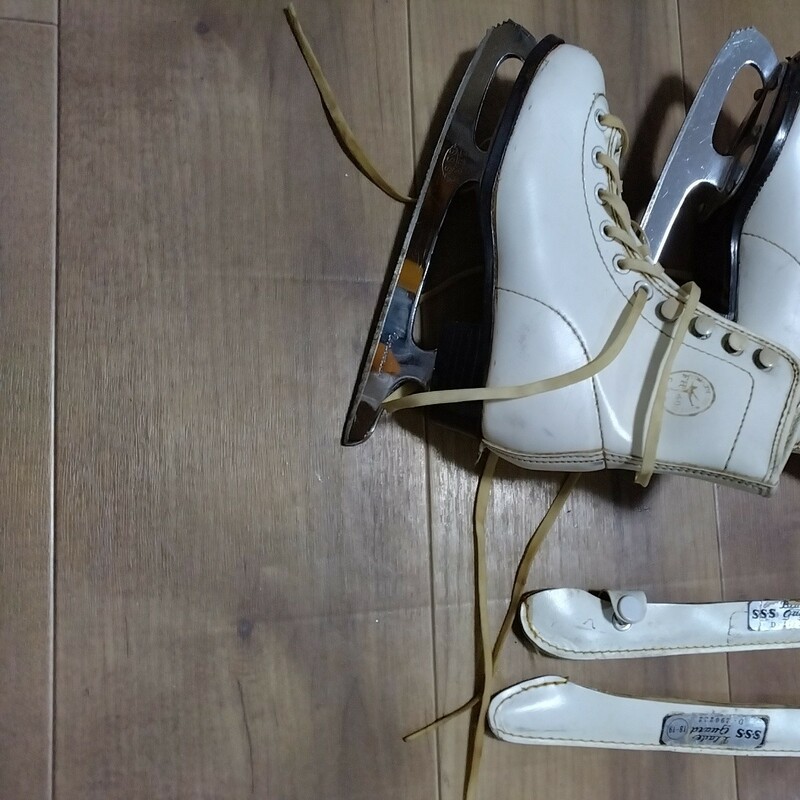 SS S フィギュアスケート靴 18　