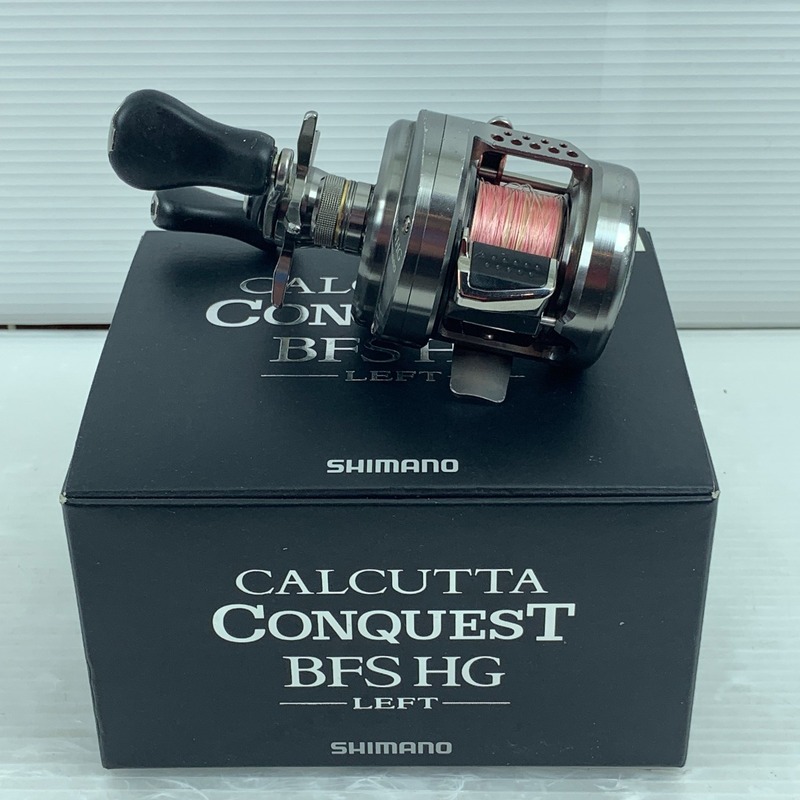 ττ SHIMANO シマノ ベイトリール キズ有 17カルカッタコンクエストBFS HG-L 03676 やや傷や汚れあり