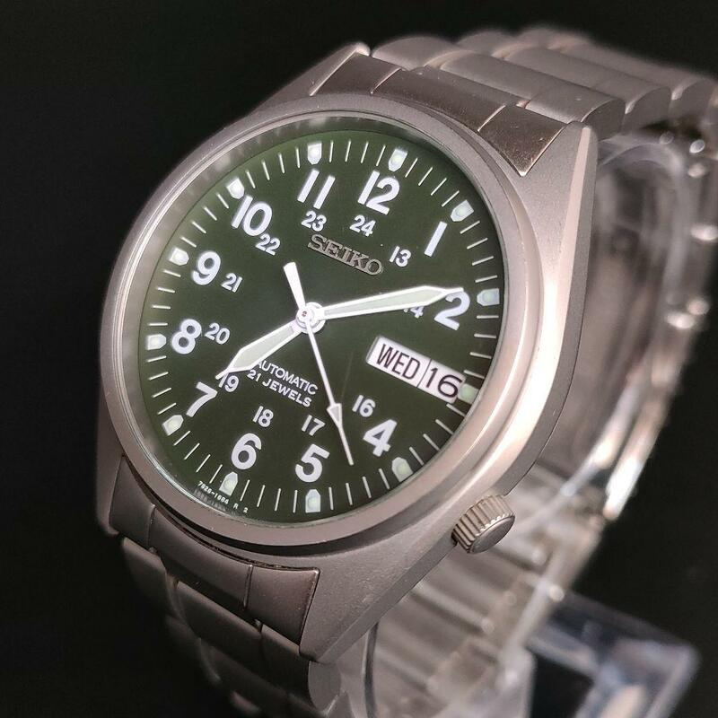 美品【稼働品】SEIKO　セイコー　7S26　グリーン　シルバー　自動巻き裏スケ