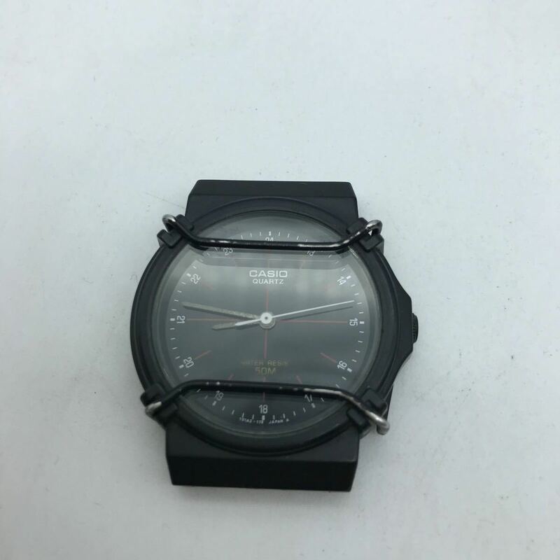 CASIO カシオ MQ-30W 腕時計 プロテクター付 ベルト無 ビンテージ 動作品 黒