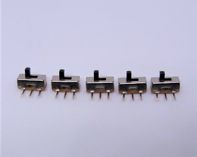 基板用 小型 スライドスイッチ　１回路２接点　基板用　横向き スイッチ 端子横向き 5個セット ON-OFF スイッチ 匿名配送 送料込み 