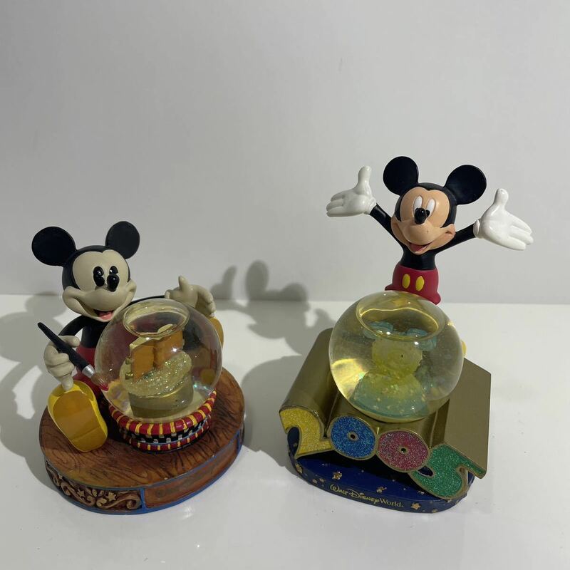 ジャンク Disney ミッキーマウス スノードーム ウォーターグローブ 2種 まとめ売り 陶器製 フィギュア 現状品 d07