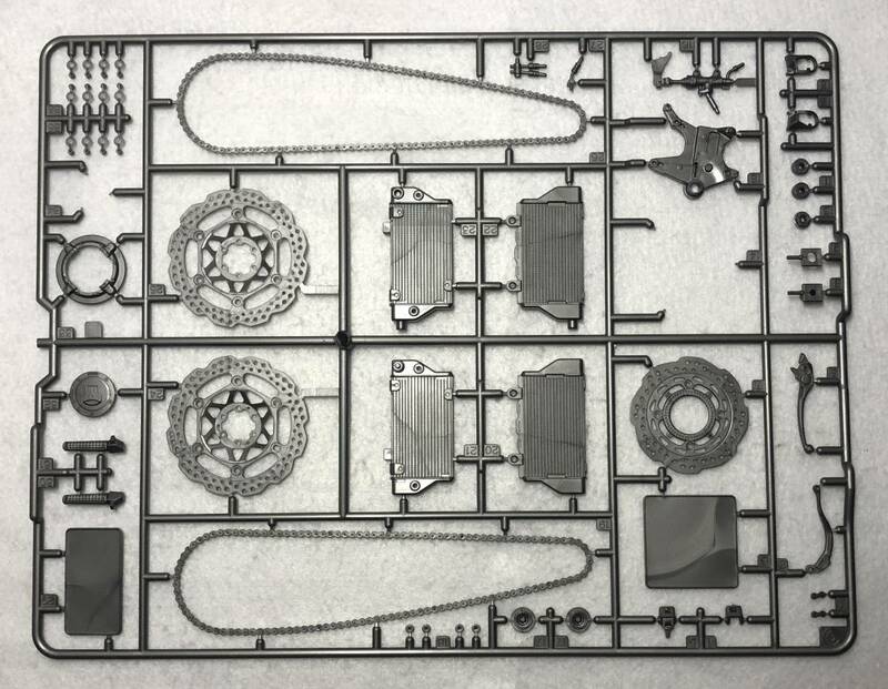 プラモデル おもちゃ コレクション 車(？) バイク(？) ビンテージ 部品 パーツ 詳細不明 現状品