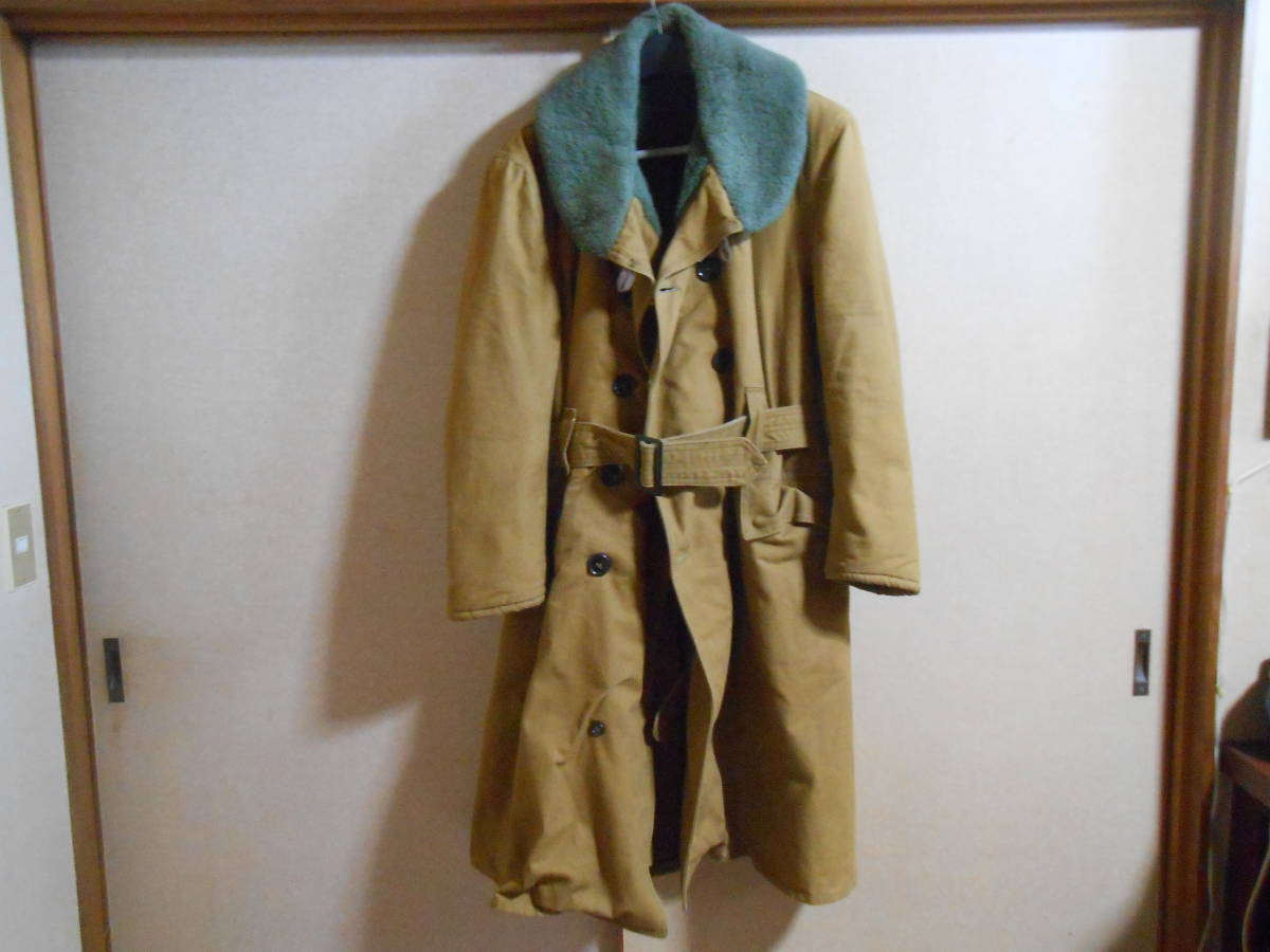 とても美品 超レア品 ビンテージ（1952年）カナダ軍 超Heavy Dutyなコート　グレートコート アーミーコート ミリタリーコート US40サイズ