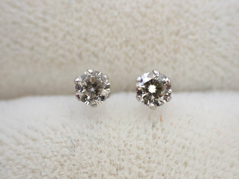 Pt900 プラチナ ダイヤ0.15ct 計0.3ct ピアス レディースアクセサリー　a