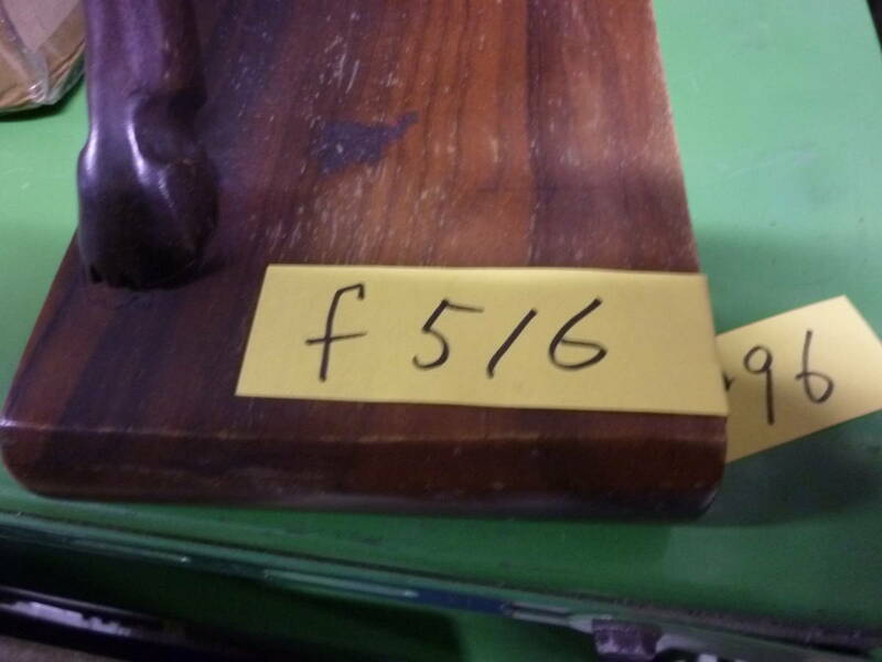 F516　馬の置き物　黒檀　木彫り