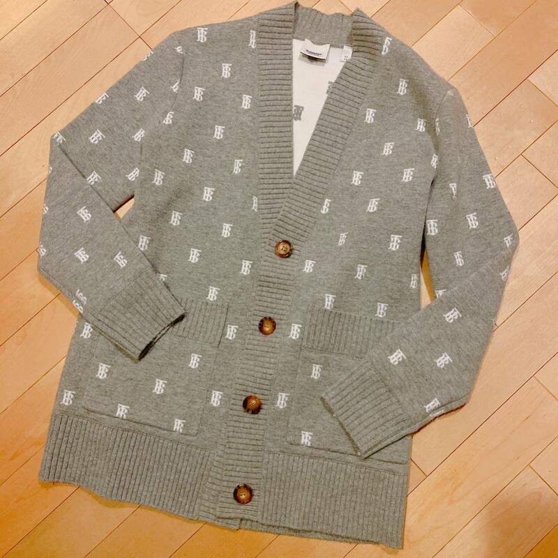 バーバリー　BURBERRY 近年モデル　ニット　カーディガン　グレー×白　総ロゴ