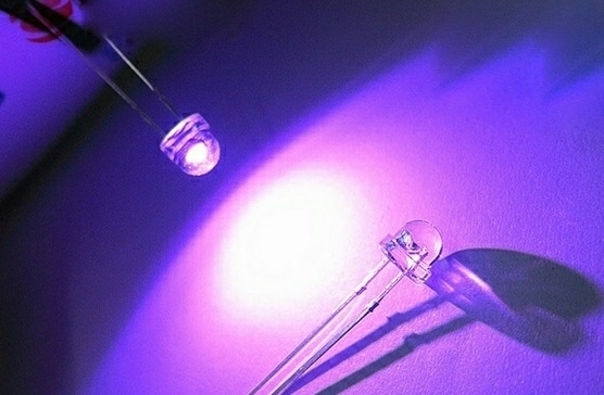 高輝度LED ストローハット 5mm 5Φ 100本 パープル 紫 電子工作 自作 DIY 電気回路 自動車 デコレーション