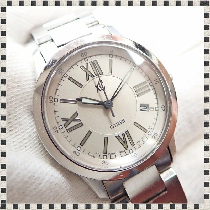シチズン XC クロスシー 9613-T002391 デイト アイボリー文字盤 クォーツ 27mm レディース 腕時計 稼動品 CITIZEN