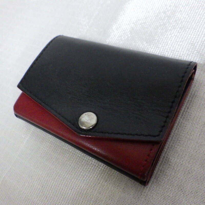 A MAN OF ULTRA abrasus アブラサス　小さい財布　薄い財布 サイズ約8.5×6×1.8cm程度　円谷プロ　ウルトラマンコラボ
