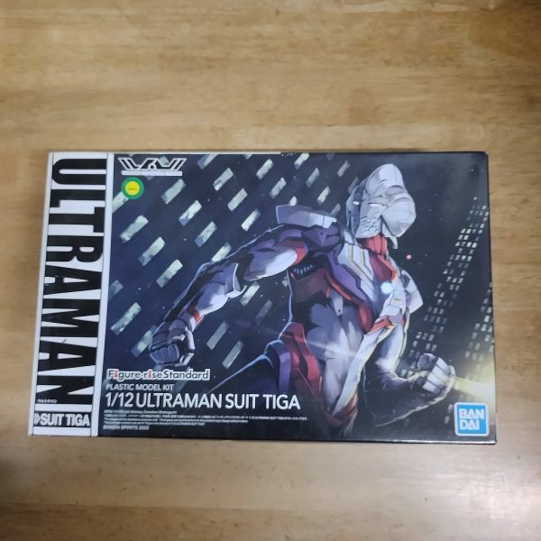 未組立・パーツ袋未開封 1/12 ULTRAMAN SUIT TIGA Figure-rise Standard バンダイ