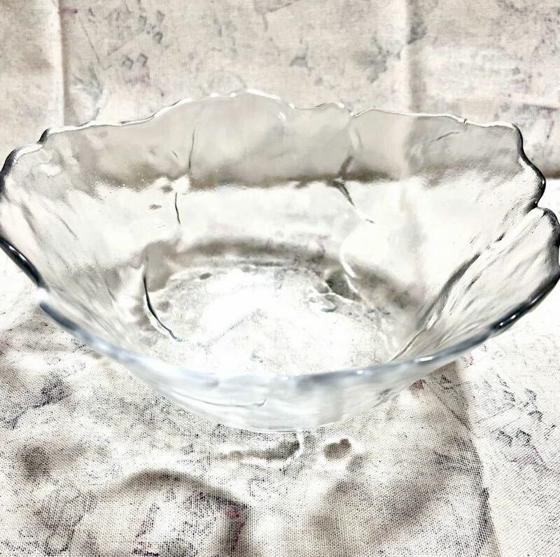 ガラス皿 花 洋食器 16cm 食器 ガラス お皿 装飾皿 ガラス サラダボウル サラダ皿 鉢 V12④