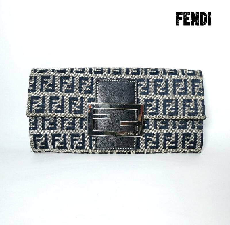 良品 綺麗 FENDI フェンディ マンマ 二つ折り 長財布 ロングウォレット ズッカ柄 キャンバス 小銭入れあり グレー×ネイビー