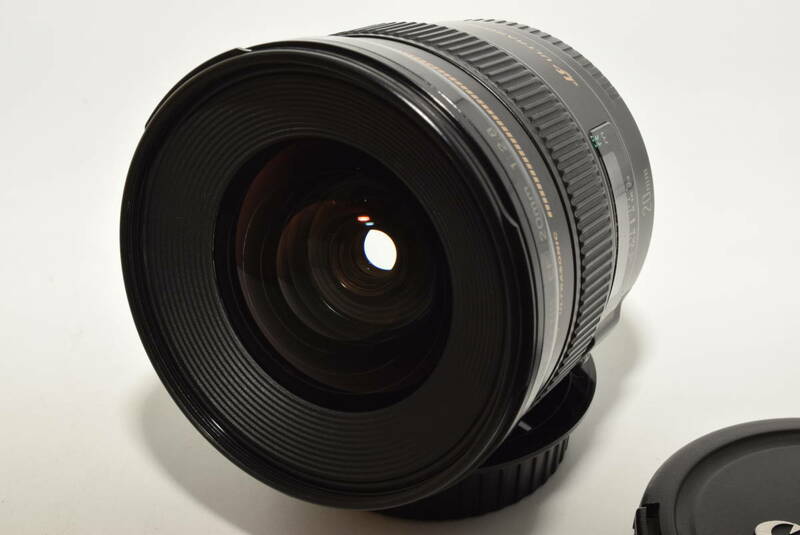【極上品】 Canon 単焦点レンズ EF20mm F2.8 USM フルサイズ対応　#6584