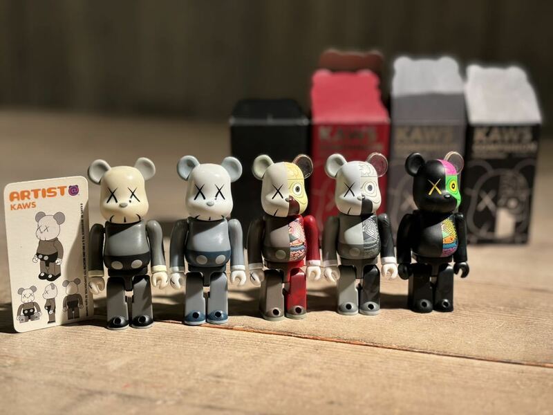 KAWS BE@RBRICK 100%セット(カウズ・ベアブリック・フィギュア・メディコムトイ/MEDICOM TOY・オリジナルフェイク・シークレット)