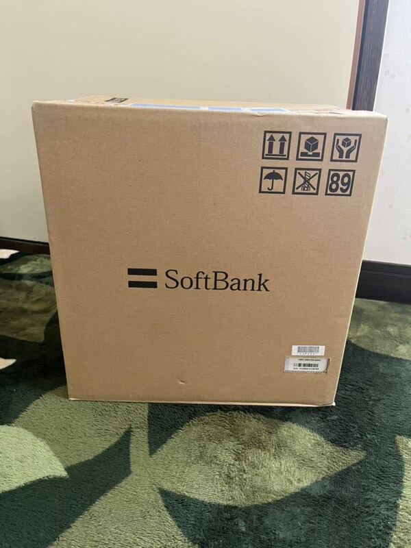 SoftBank ONYX STUDIO harman kardon 箱付属品有、未使用品