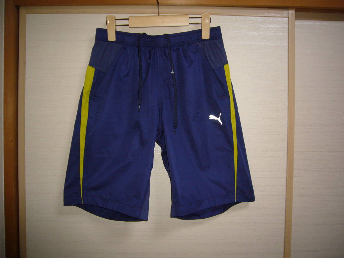 プーマ　ナイロンハーフパンツ紺 Mサイズ